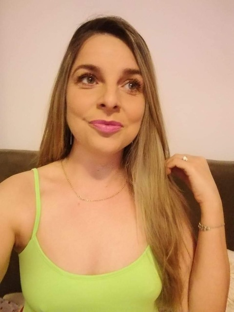 roxyi88 OnlyFans - Free Access to 32 Videos & 49 Photos Onlyfans Free Access