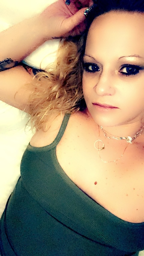 rreddreams OnlyFans - Free Access to 32 Videos & 49 Photos Onlyfans Free Access