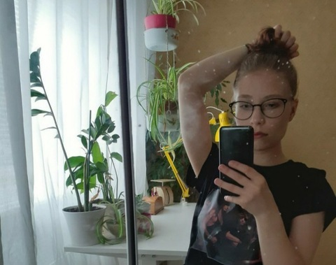 saaratin OnlyFans - Free Access to 32 Videos & 64 Photos Onlyfans Free Access