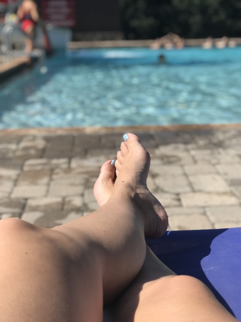 sashajonestoes OnlyFans - Free Access to 32 Videos & 49 Photos Onlyfans Free Access