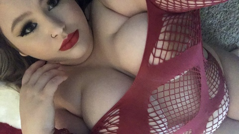 sassykassie98 OnlyFans - Free Access to 35 Videos & 68 Photos Onlyfans Free Access