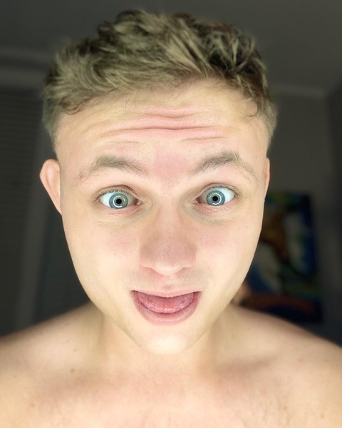 selfiejesus OnlyFans - Free Access to 131 Videos & 122 Photos Onlyfans Free Access
