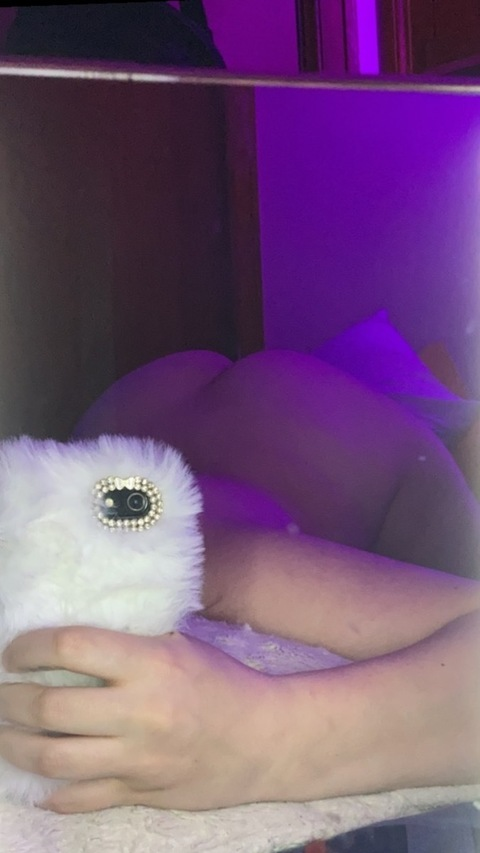 selinapaige04 OnlyFans - Free Access to 32 Videos & 49 Photos Onlyfans Free Access