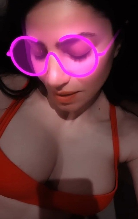 selviayy OnlyFans - Free Access to 32 Videos & 49 Photos Onlyfans Free Access