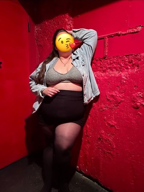 seraphinap97 OnlyFans - Free Access to 32 Videos & 49 Photos Onlyfans Free Access