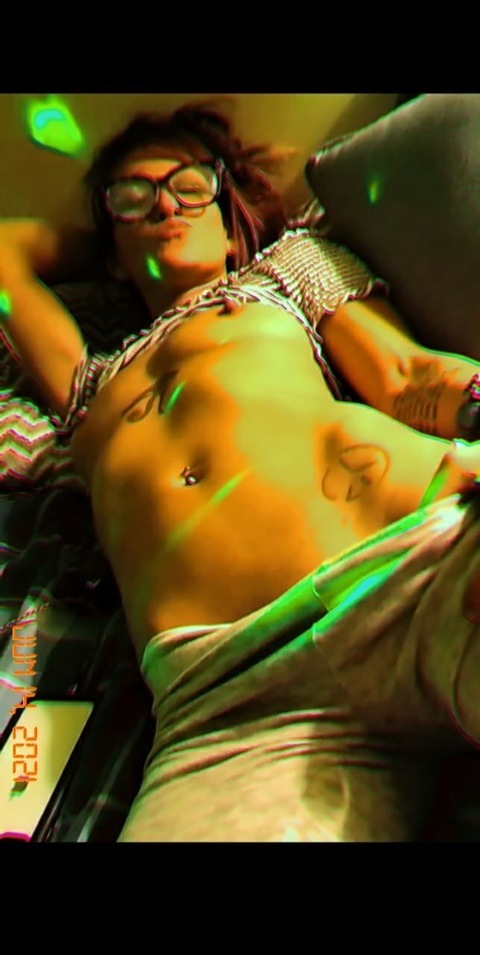 sexiiilexxx OnlyFans - Free Access to 32 Videos & 62 Photos Onlyfans Free Access