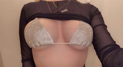 sexxxyquenn OnlyFans - Free Access to 32 Videos & 49 Photos Onlyfans Free Access