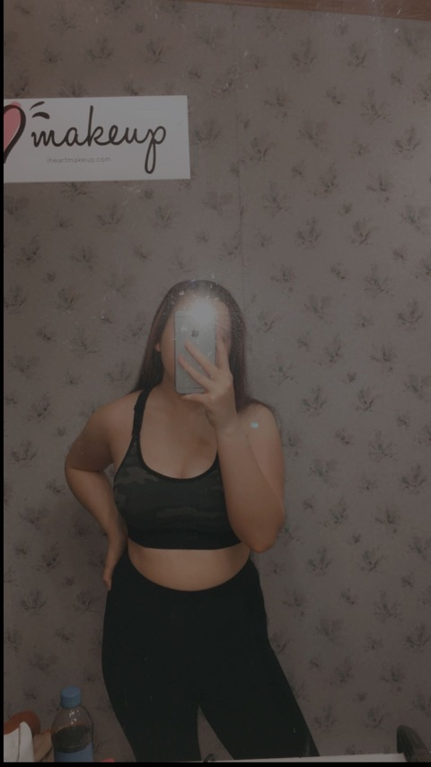 sexylilthang18 OnlyFans - Free Access to 32 Videos & 49 Photos Onlyfans Free Access