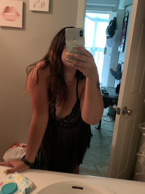 sexyymama97 OnlyFans - Free Access to 32 Videos & 68 Photos Onlyfans Free Access