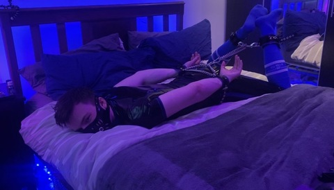shakeyxxx OnlyFans - Free Access to 37 Videos & 143 Photos Onlyfans Free Access