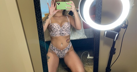 shayyyyxo OnlyFans - Free Access to 32 Videos & 49 Photos Onlyfans Free Access