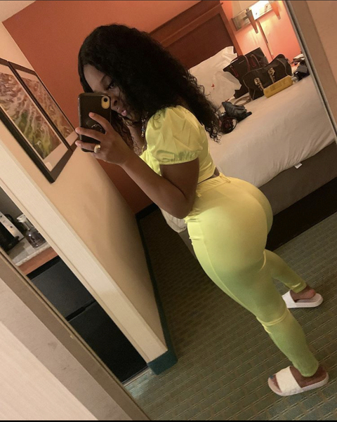 shenelle OnlyFans - Free Access to 32 Videos & 49 Photos Onlyfans Free Access