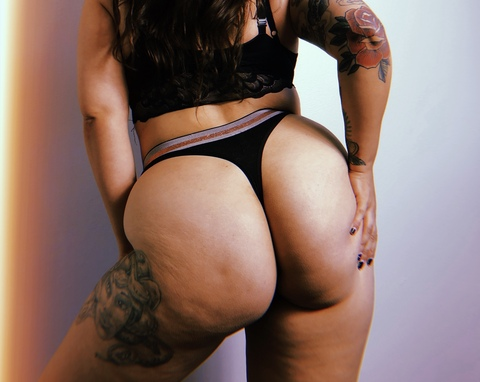 shesjustpeachyy_ OnlyFans - Free Access to 32 Videos & 125 Photos Onlyfans Free Access