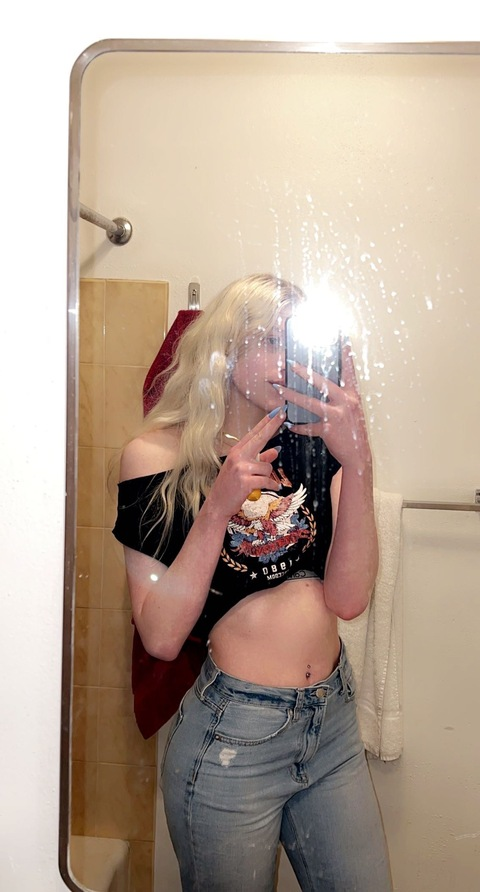 shylovee OnlyFans - Free Access to 32 Videos & 49 Photos Onlyfans Free Access
