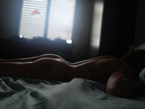 silbamar OnlyFans - Free Access to 32 Videos & 49 Photos Onlyfans Free Access