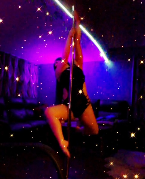 silvermoonn OnlyFans - Free Access to 32 Videos & 49 Photos Onlyfans Free Access
