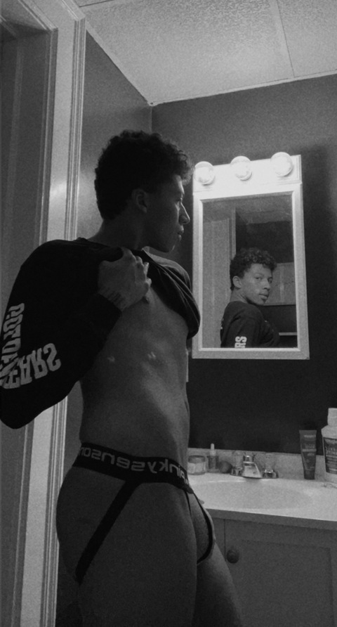 simeun.sadipe OnlyFans - Free Access to 32 Videos & 49 Photos Onlyfans Free Access