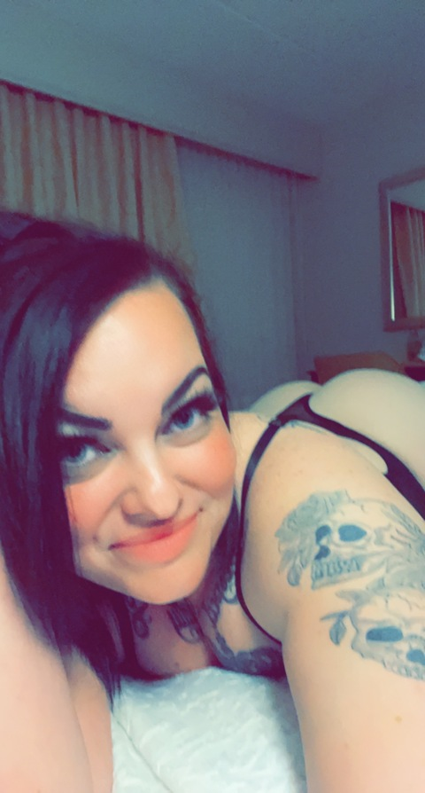 sittinmfcknpretty OnlyFans - Free Access to 32 Videos & 49 Photos Onlyfans Free Access