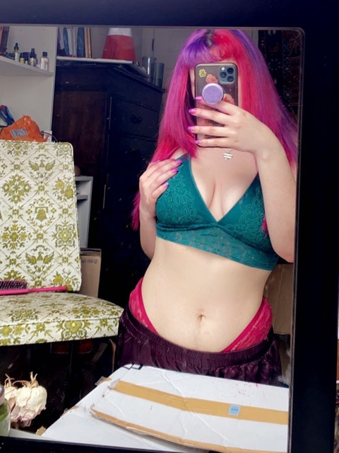 sluttychrist OnlyFans - Free Access to 32 Videos & 49 Photos Onlyfans Free Access