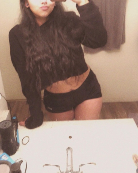 smaashley OnlyFans - Free Access to 32 Videos & 49 Photos Onlyfans Free Access