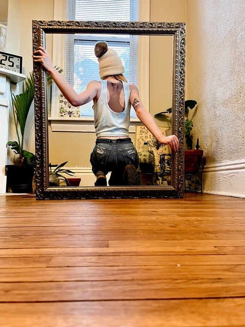 smel.mell OnlyFans - Free Access to 32 Videos & 49 Photos Onlyfans Free Access