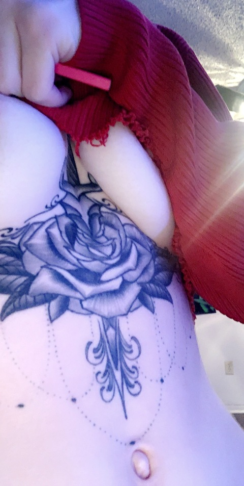 smoknginger420 OnlyFans - Free Access to 32 Videos & 49 Photos Onlyfans Free Access