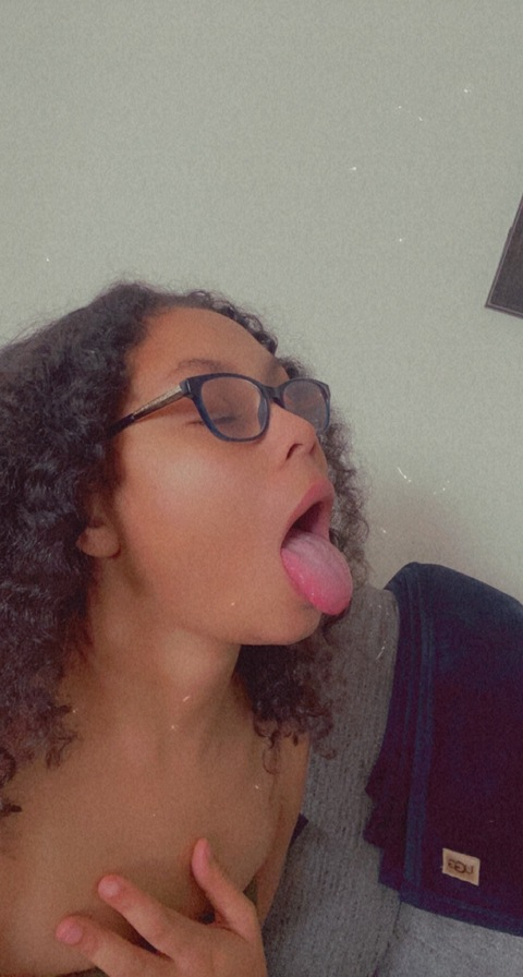 spooiledbraaatt OnlyFans - Free Access to 32 Videos & 49 Photos Onlyfans Free Access