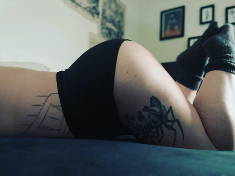 spooky_grl OnlyFans - Free Access to 32 Videos & 49 Photos Onlyfans Free Access