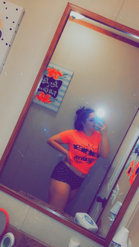 spreadinglove_420 OnlyFans - Free Access to 32 Videos & 49 Photos Onlyfans Free Access