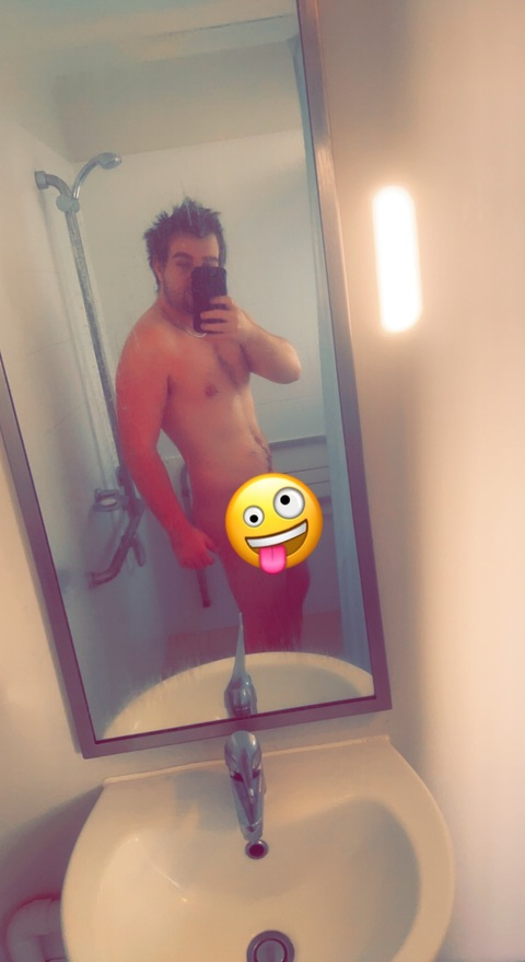 squizza OnlyFans - Free Access to 32 Videos & 49 Photos Onlyfans Free Access