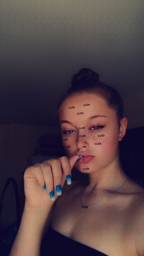star_20212002 OnlyFans - Free Access to 32 Videos & 49 Photos Onlyfans Free Access