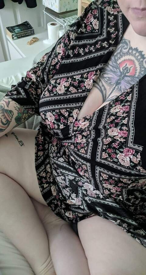 stay-at-home-milf OnlyFans - Free Access to 32 Videos & 49 Photos Onlyfans Free Access