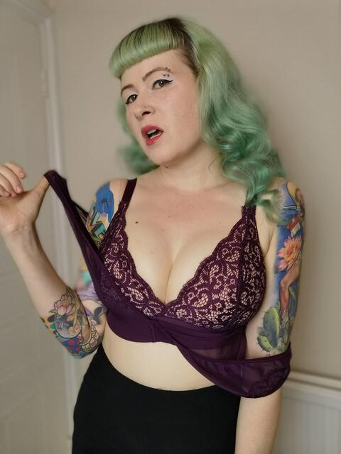 stephaniejay_uk OnlyFans - Free Access to 34 Videos & 720 Photos Onlyfans Free Access