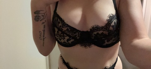 strawberryshortcake22 OnlyFans - Free Access to 32 Videos & 49 Photos Onlyfans Free Access