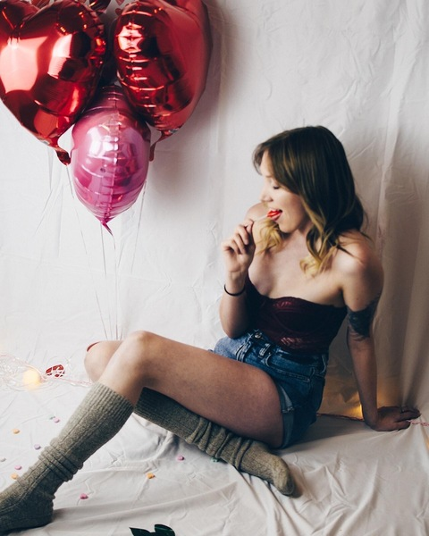 summersunpeach OnlyFans - Free Access to 32 Videos & 49 Photos Onlyfans Free Access