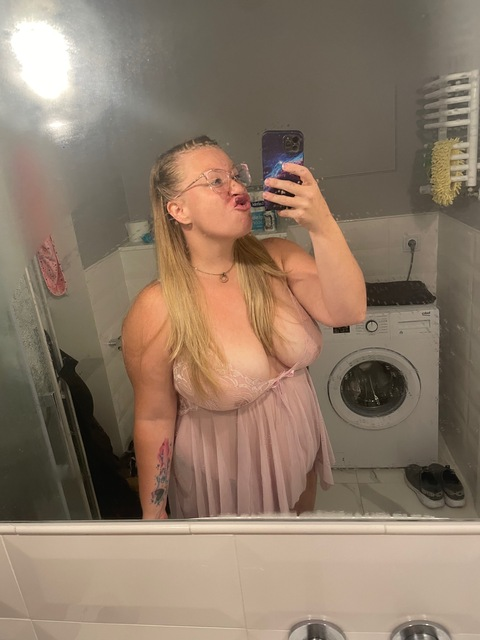 sunflowr12 OnlyFans - Free Access to 32 Videos & 51 Photos Onlyfans Free Access