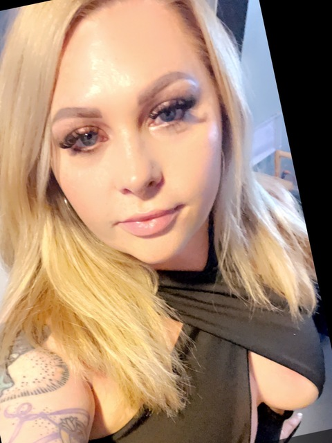 sunshineelizabeth OnlyFans - Free Access to 32 Videos & 49 Photos Onlyfans Free Access