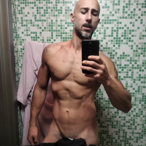 supergoggiox OnlyFans - Free Access to 32 Videos & 49 Photos Onlyfans Free Access