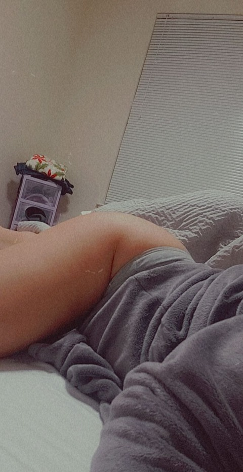 suzet OnlyFans - Free Access to 32 Videos & 49 Photos Onlyfans Free Access