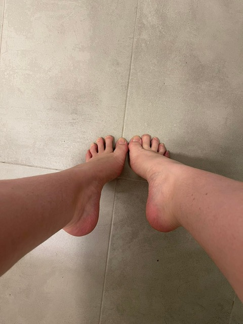 sweeetfeet96 OnlyFans - Free Access to 32 Videos & 49 Photos Onlyfans Free Access