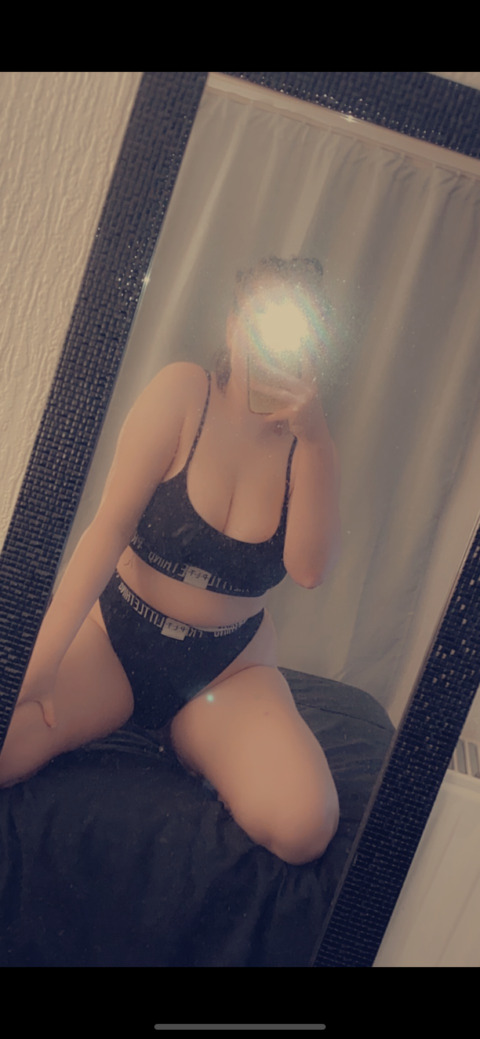 t.jones1102 OnlyFans - Free Access to 32 Videos & 49 Photos Onlyfans Free Access