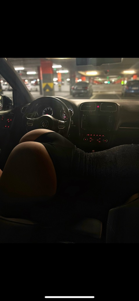 t.svojanovska OnlyFans - Free Access to 32 Videos & 117 Photos Onlyfans Free Access