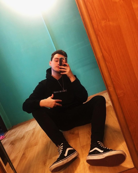 t_o_m_a_s OnlyFans - Free Access to 32 Videos & 49 Photos Onlyfans Free Access