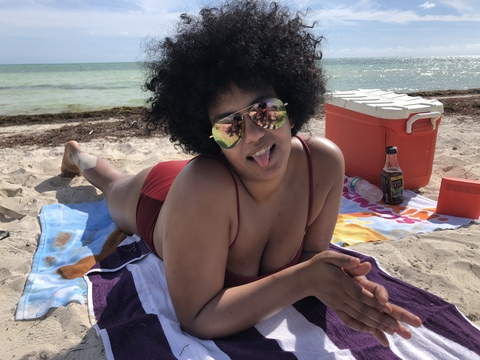 tanacurls OnlyFans - Free Access to 32 Videos & 49 Photos Onlyfans Free Access