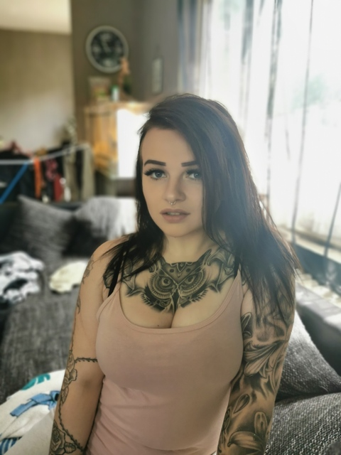 tattoo_girl OnlyFans - Free Access to 32 Videos & 49 Photos Onlyfans Free Access