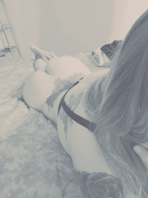 tattooedchica OnlyFans - Free Access to 42 Videos & 243 Photos Onlyfans Free Access