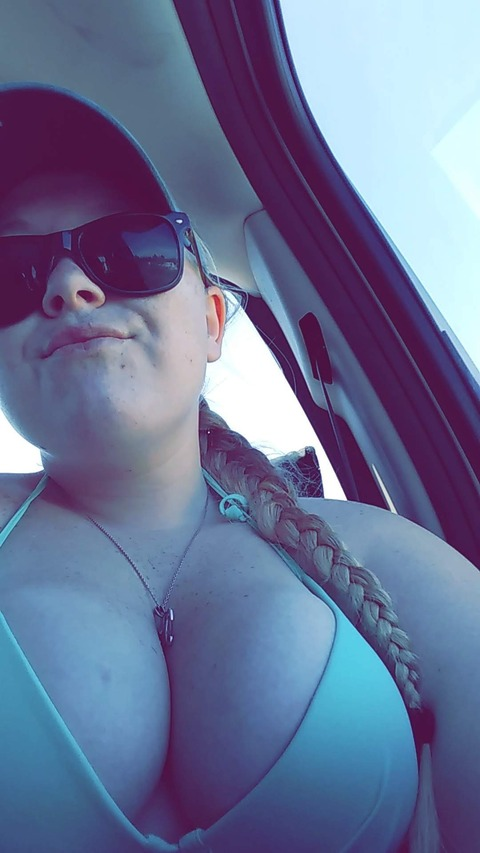 thatblonde42dd OnlyFans - Free Access to 32 Videos & 49 Photos Onlyfans Free Access