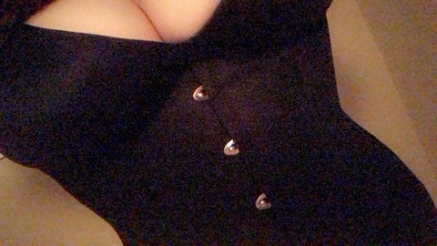 thatmomnextdoor OnlyFans - Free Access to 32 Videos & 49 Photos Onlyfans Free Access