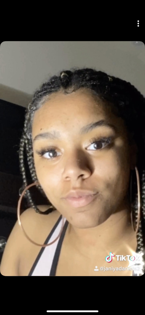 thebaddestbih OnlyFans - Free Access to 32 Videos & 49 Photos Onlyfans Free Access