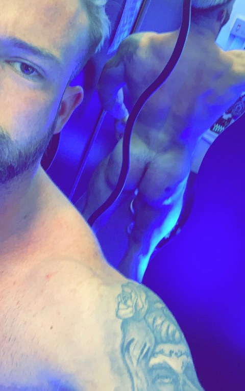 thebeddoes OnlyFans - Free Access to 32 Videos & 49 Photos Onlyfans Free Access